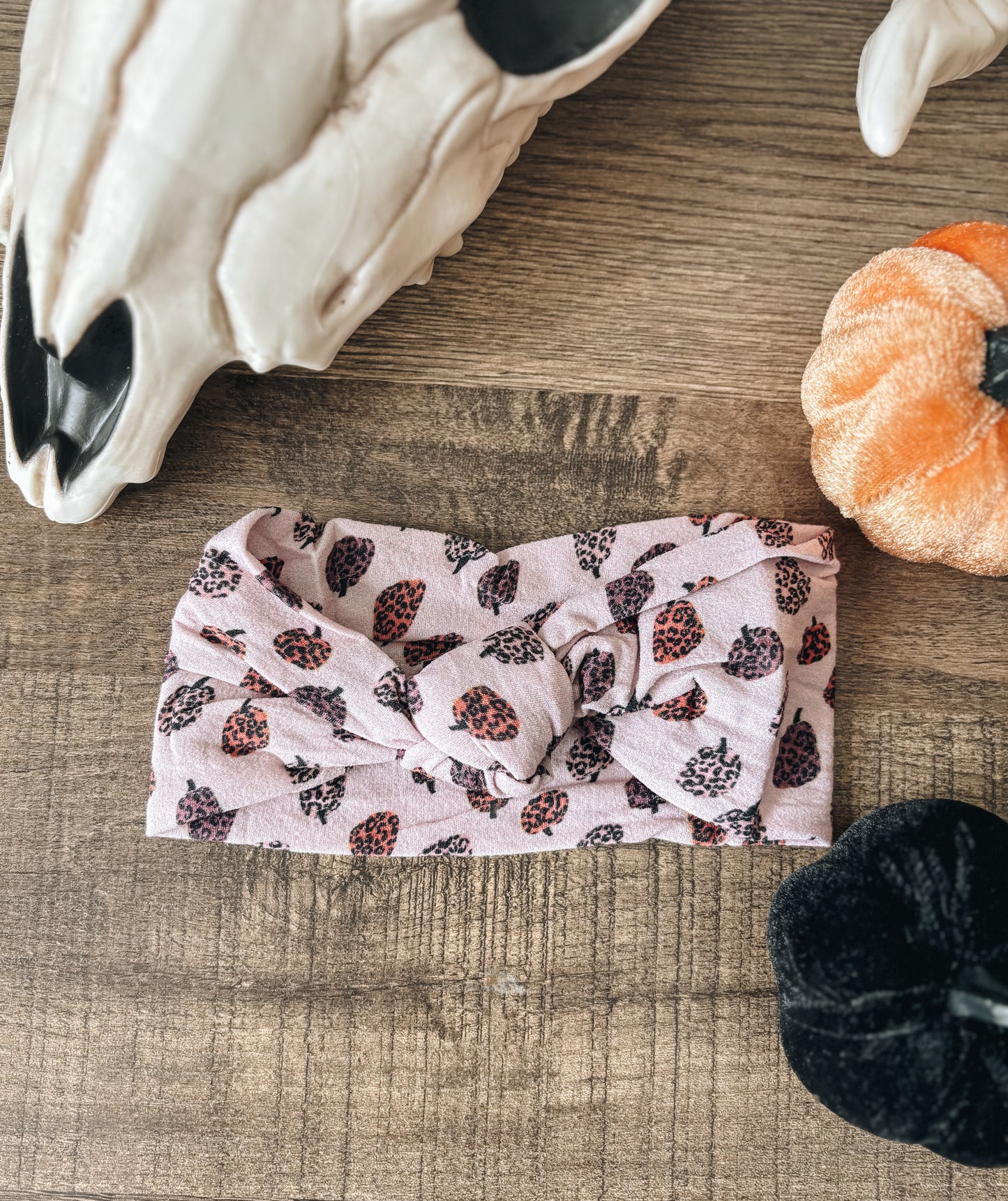 Knotted Leopard Pumpkin Nylon Bow