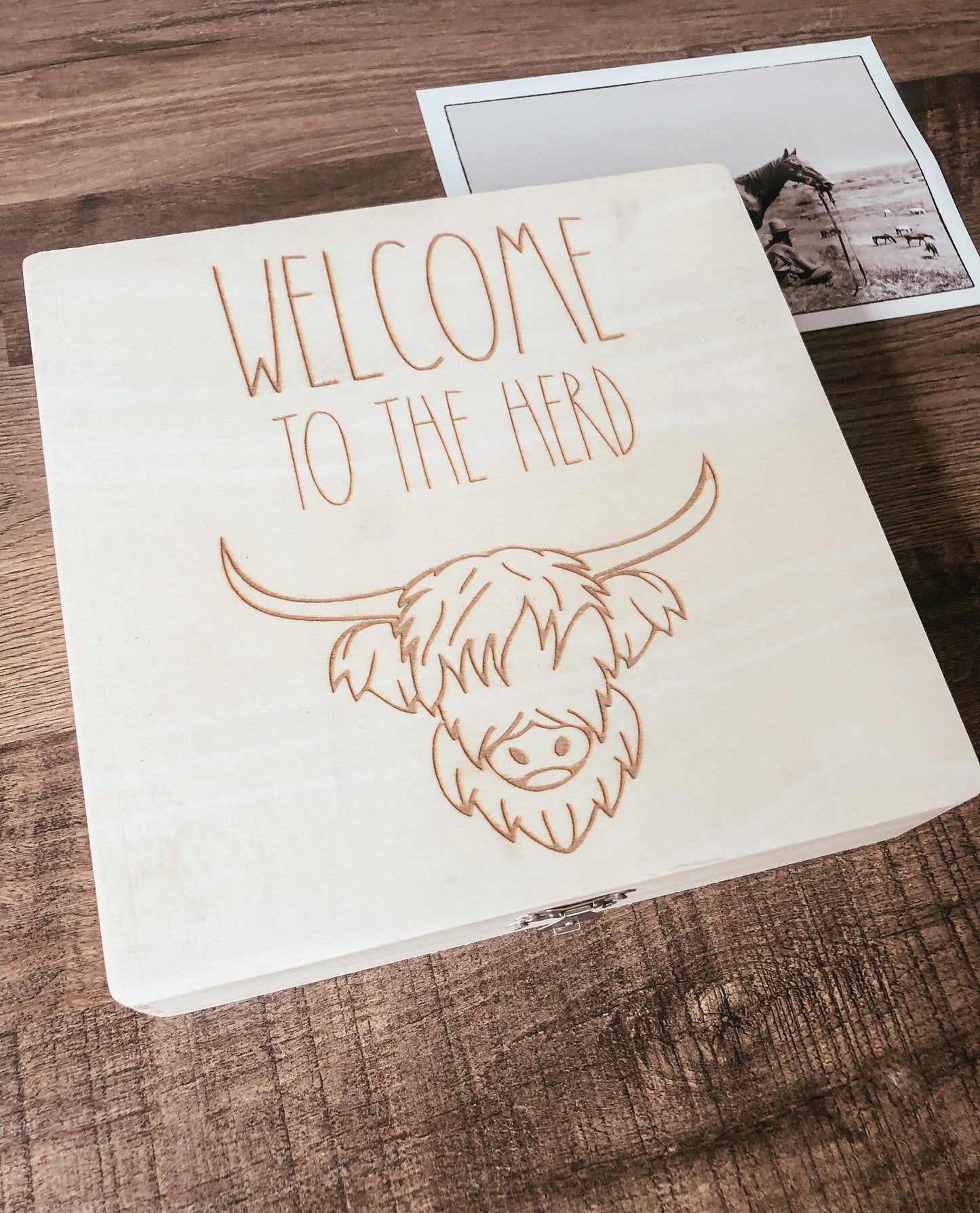 Welcome to the Herd Milestone Gift Box (22 pieces)