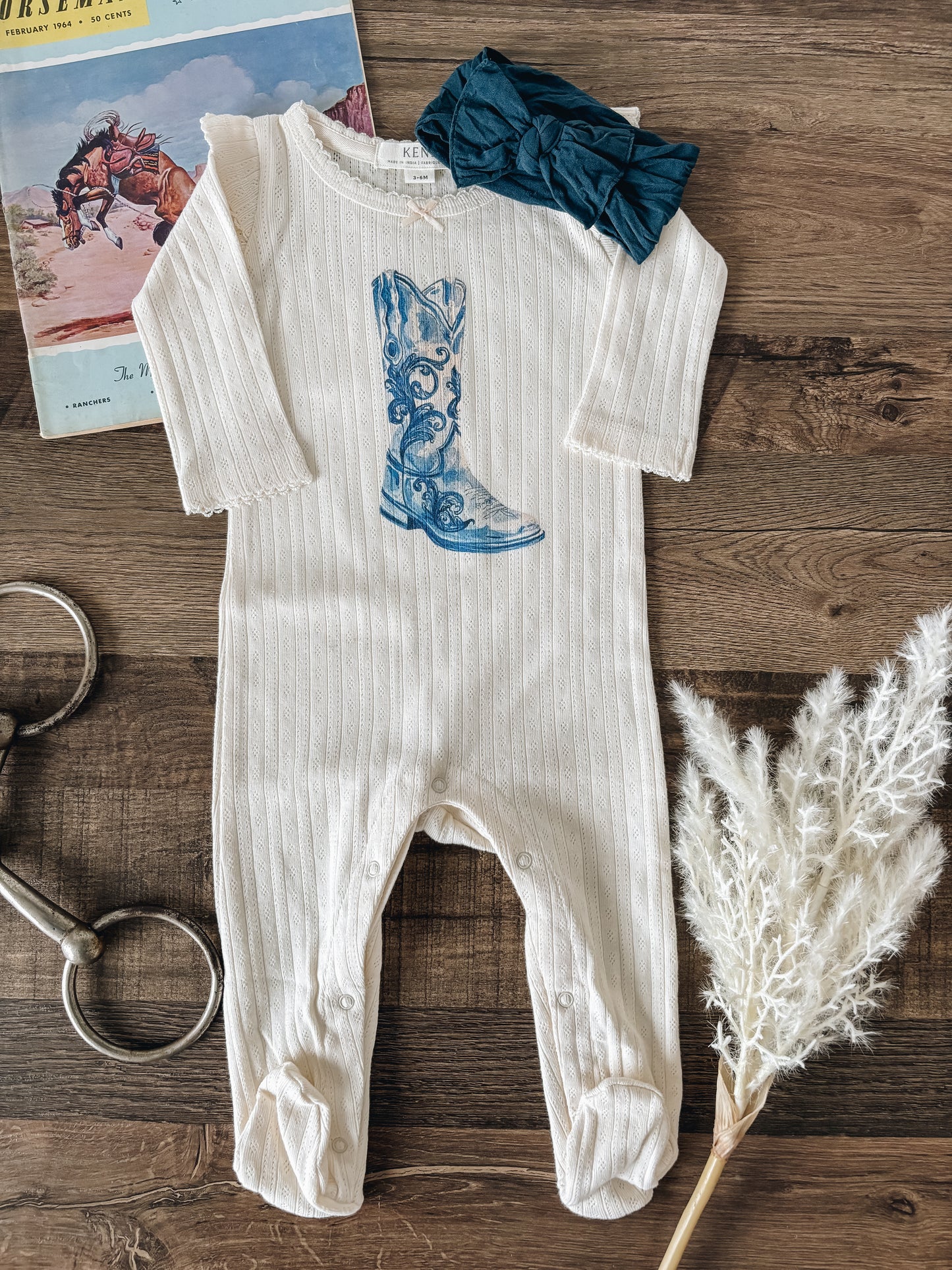 Blue Collar Boot Pointelle Flutter Sleeve Footed Romper (Baby) - Ivory